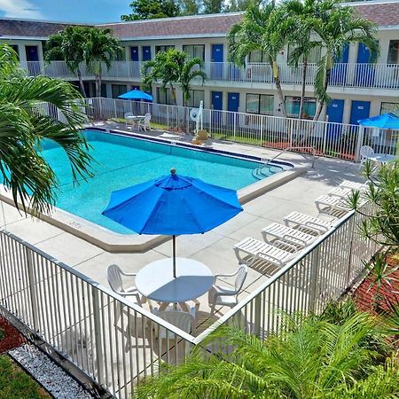 Motel 6 Dania Beach Esterno foto