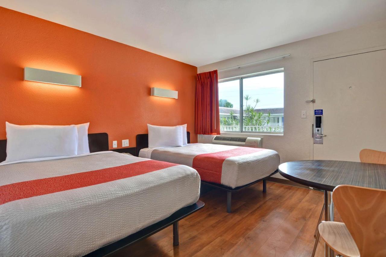 Motel 6 Dania Beach Esterno foto