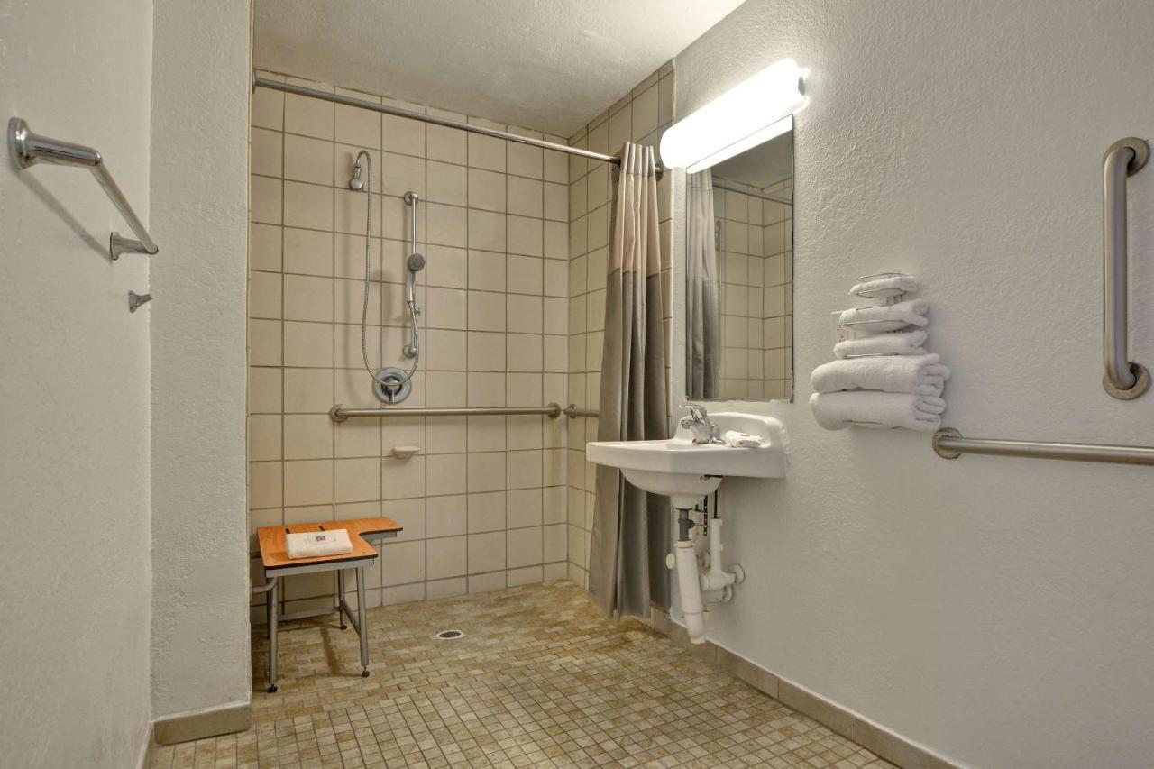 Motel 6 Dania Beach Esterno foto