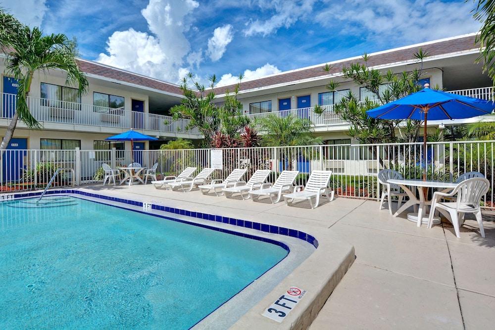 Motel 6 Dania Beach Esterno foto